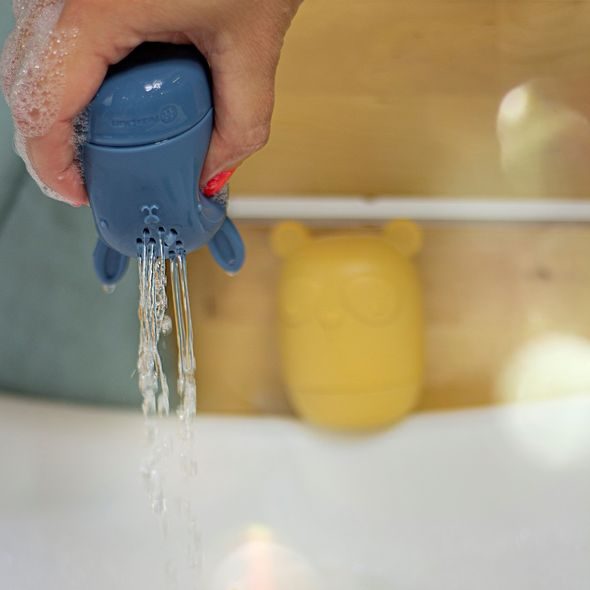 PETITE&MARS HRAČKY SILIKONOVÉ DO VANY AMIGOS 4 KS 6M+ - HRAČKY DO VANY - PRO DĚTI