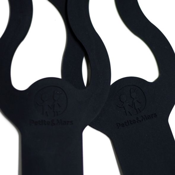 PETITE&MARS ÚCHYTY UNIVERZÁLNÍ K ZAVĚŠENÍ TAŠKY NA KOČÁR 2KS - HÁČKY, POPRUHY A KOLÍČKY - KOČÁRKY A PŘÍSLUŠENSTVÍ