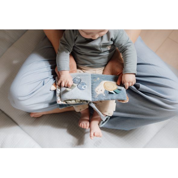 LITTLE DUTCH ZÁVĚSNÁ TEXTILNÍ KNÍŽKA S AKTIVITAMI FOREST FRIENDS - KNÍŽKY PRO NEJMENŠÍ - PRO DĚTI