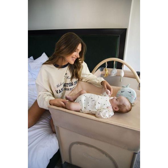 MOMI CESTOVNÍ POSTÝLKA MOMI BELOVE PLUS ZELENÁ - CESTOVNÍ POSTÝLKY - SPINKÁNÍ