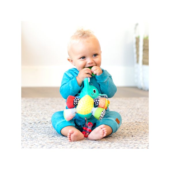 INFANTINO ZÁVĚSNÝ SLON S AKTIVITAMI - HRAČKY K ZAVĚŠENÍ - PRO DĚTI