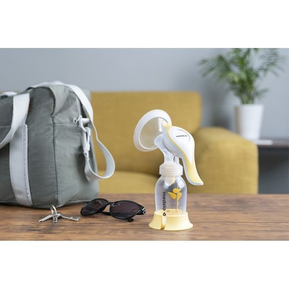 MEDELA ODSÁVAČKA MANUÁLNÍ HARMONY™ ESSENTIALS PACK - ODSÁVAČKY MATEŘSKÉHO MLÉKA - KRMENÍ