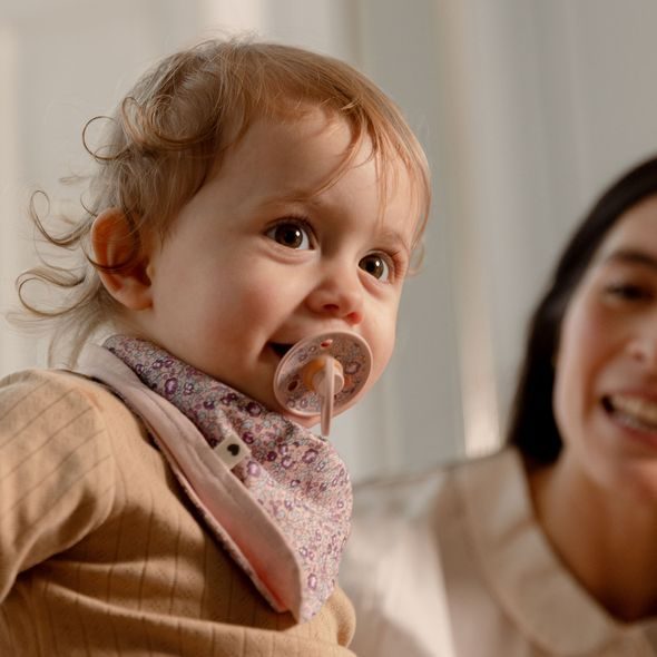 BIBS X LIBERTY BRYNDÁČEK Z BIO BAVLNY - BRYNDÁKY - KRMENÍ