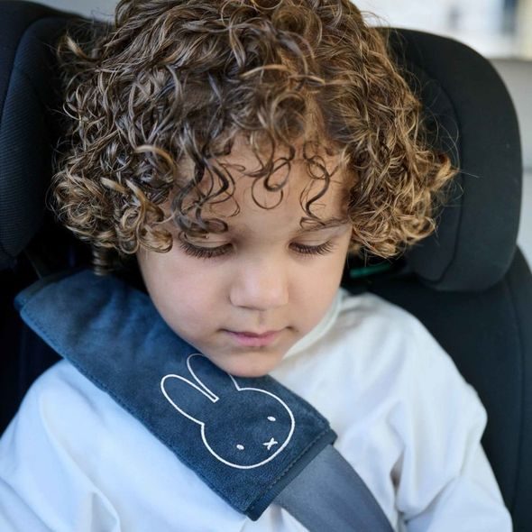 DOOKY CHRÁNIČ PÁSU LARGE SEATBELT PAD DARK GREY MIFFY 1KS - POLSTROVÁNÍ PÁSŮ - AUTOSEDAČKY A PŘÍSLUŠENSTVÍ
