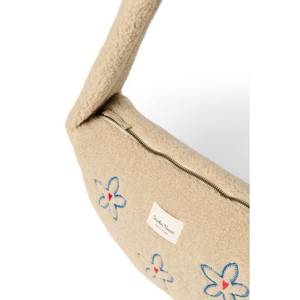 STUDIO NOOS TEDDY MINI CROSS BODY KABELKA ECRU FLOWER HEART - ORGANIZÉRY A KOŠÍKY - KOČÁRKY A PŘÍSLUŠENSTVÍ