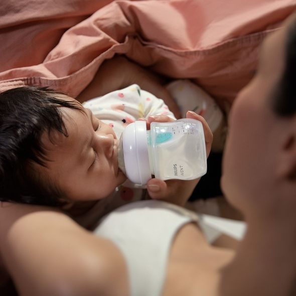 PHILIPS AVENT LÁHEV NATURAL RESPONSE S VENTILEM AIRFREE 125 ML, 0M+ - KOJENECKÉ LAHVE - KRMENÍ