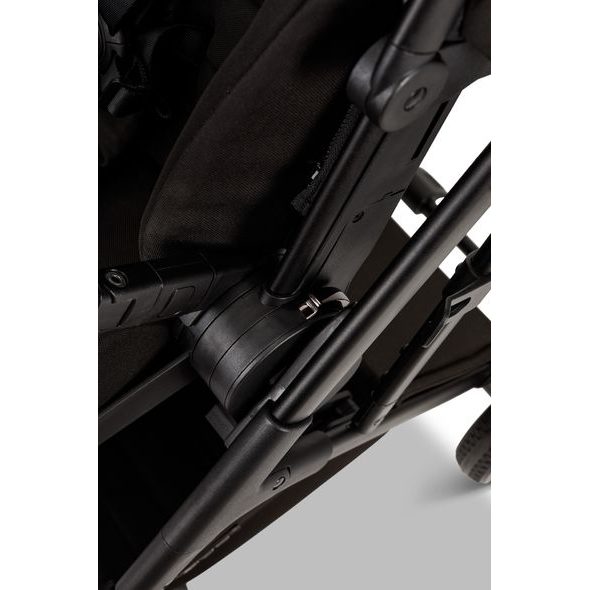 MOON PIÚ EXTRA SET BLACK 2024 - DVOJKOMBINACE - KOČÁRKY A PŘÍSLUŠENSTVÍ