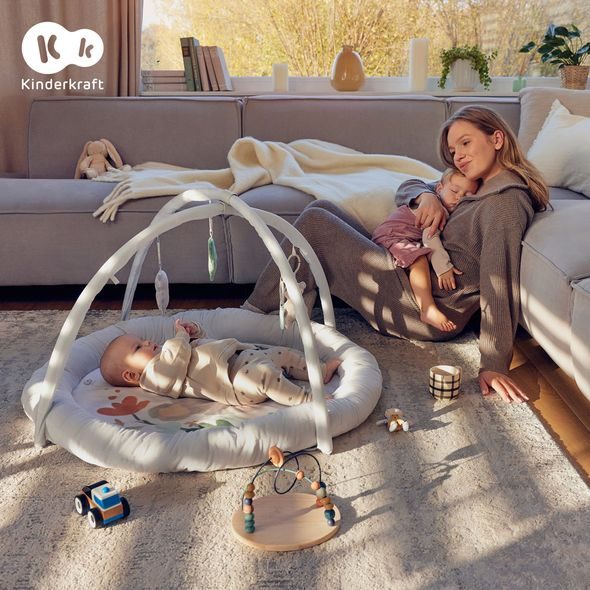 KINDERKRAFT DEKA HRACÍ S HRAZDIČKOU COZYPLAY LIGHT GREY - HRACÍ PODLOŽKY NA ZEM - SPINKÁNÍ