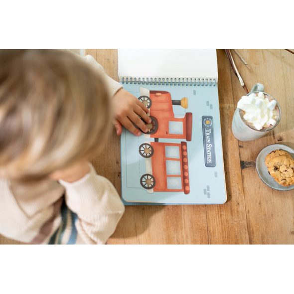 LITTLE DUTCH KNIHA S VYSTŘIHOVACÍMI AUTY JIM - VÝTVARNÉ POMŮCKY A HRAČKY - PRO DĚTI