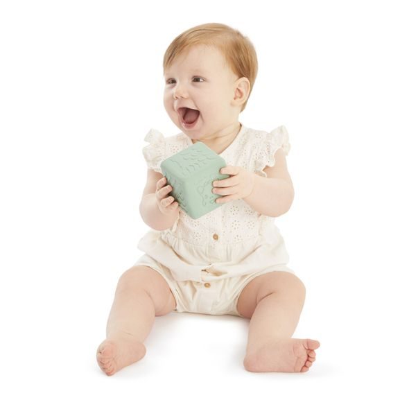 VULLI TEXTUROVANÁ KOSTKA ŽIRAFA SOPHIE - SENZORICKÉ HRAČKY - PRO DĚTI