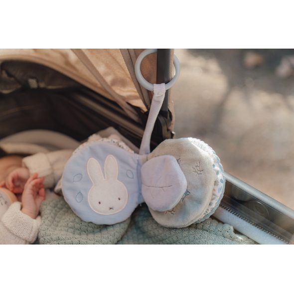 LITTLE DUTCH ZÁVĚSNÁ TEXTILNÍ KNÍŽKA KRÁLÍČEK MIFFY LUCKY LEAVES - MIFFY - PRO DĚTI