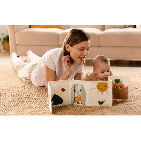 TINY LOVE KNÍŽKA PRO NEJMENŠÍ GARDEN OF ADVENTURES - KNÍŽKY PRO NEJMENŠÍ - PRO DĚTI