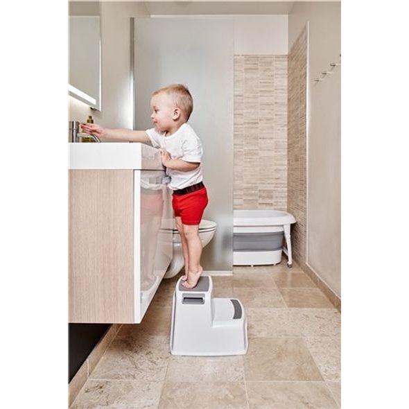 BABYDAN PROTISKLUZOVÉ STUPÁTKO SCHŮDKY - STUPÁTKA K UMYVADLU A WC - KOUPÁNÍ A ZDRAVÍ