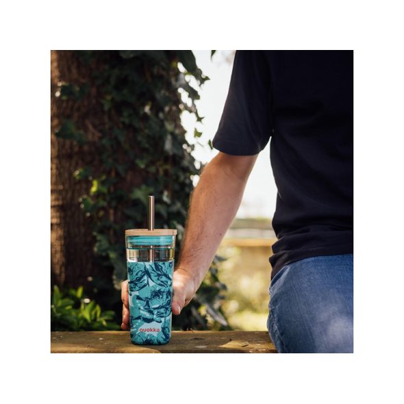 QUOKKA SKLENĚNÝ CESTOVNÍ HRNEK S BRČKEM LIQUID CUBE WATER FLOWERS 540 ML - SPORTOVNÍ LAHVE - KRMENÍ