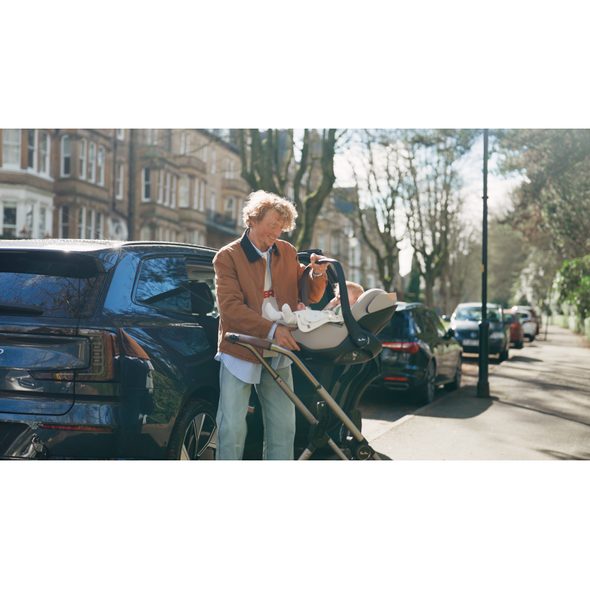 SILVER CROSS GLIDE PLUS 360 AUTOSEDAČKA NATURAL TAUPE - AUTOSEDAČKY 0-13KG - AUTOSEDAČKY A PŘÍSLUŠENSTVÍ