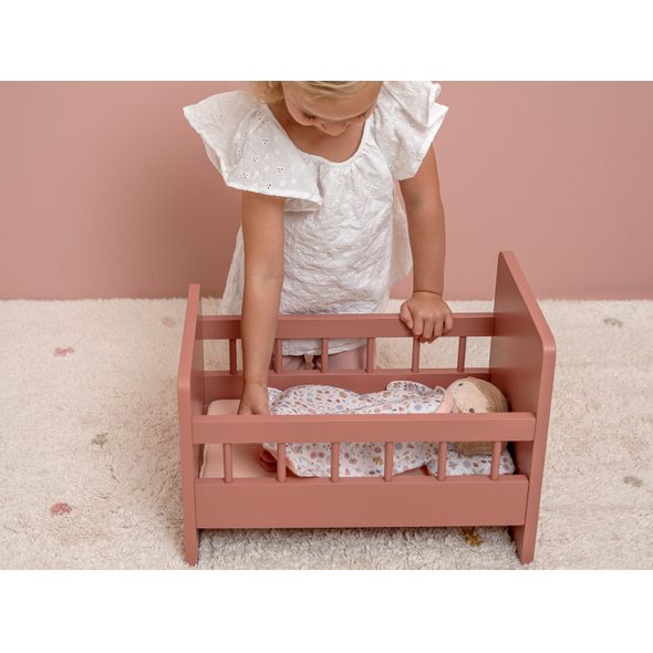 LITTLE DUTCH POSTÝLKA PRO PANENKY DŘEVĚNÁ S PEŘINKOU KVĚTINY A MOTÝLI - DOPLŇKY PRO PANENKY - PRO DĚTI