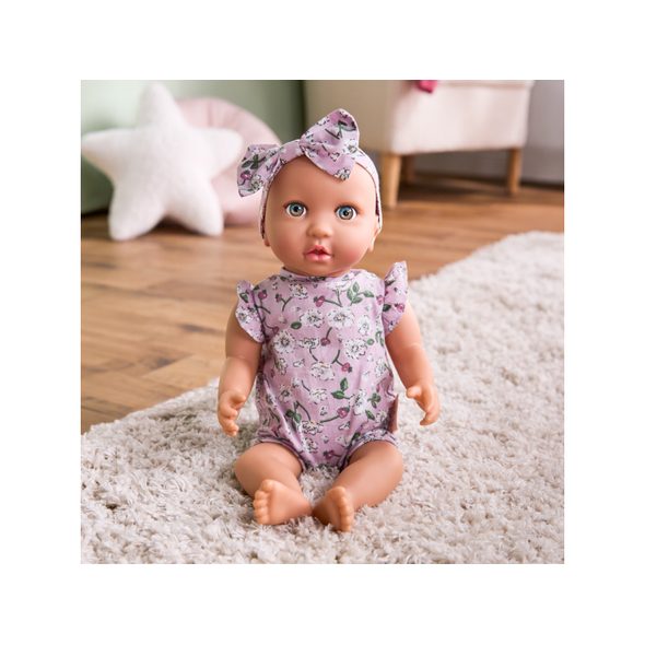 LULLA BABY PANENKA 35 CM V OVERALU S ČELENKOU FLORAL LILA - PANENKY - PRO DĚTI