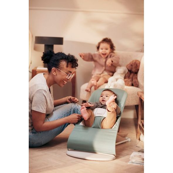 BABYBJÖRN LEHÁTKO BALANCE SOFT WOVEN LIGHT SAGE / GREY JERSEY - LEHÁTKA A HOUPADLA - SPINKÁNÍ