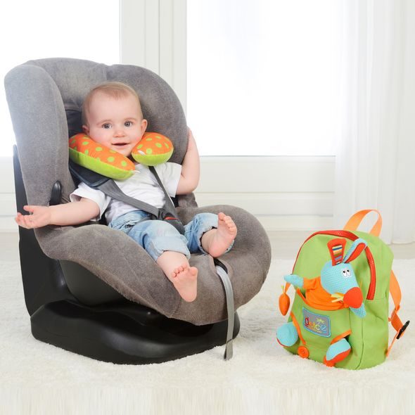 DOLCE BATŮŽEK S KRÁLÍČKEM A NÁKRČNÍKEM - BATOHY A TAŠKY - PRO DĚTI