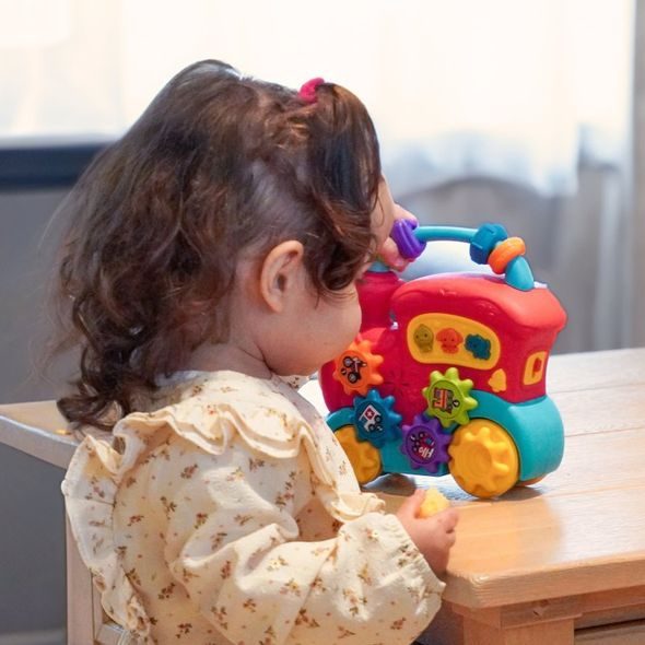 BO JUNGLE HUDEBNÍ LOKOMOTIVA 12M+ - HRAČKY SE ZVUKY - PRO DĚTI