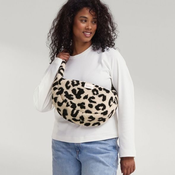 STUDIO NOOS TEDDY MINI CROSS BODY BAG HOLY COW - DOPLŇKY - PRO MAMINKY