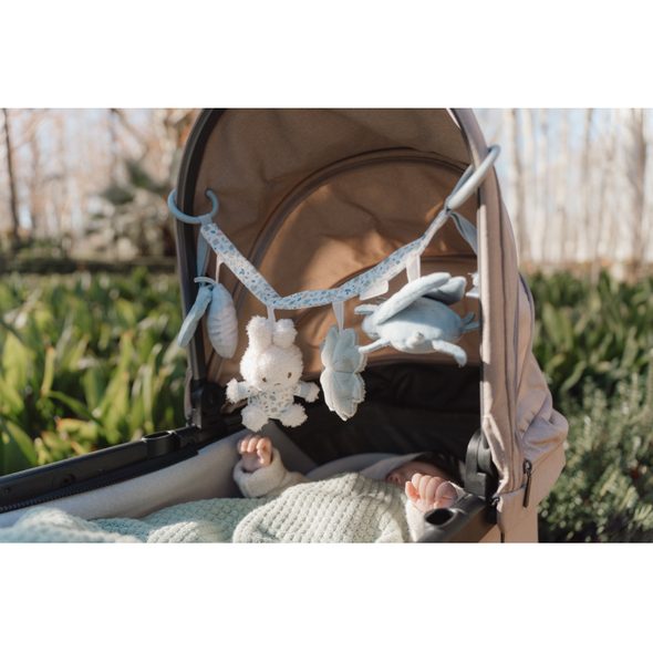 LITTLE DUTCH ŘETĚZ NA KOČÁREK KRÁLÍČEK MIFFY LUCKY LEAVES - MIFFY - PRO DĚTI