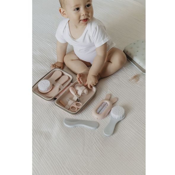 SUAVINEX SUAVINEX | HYGIENICKÁ SADA DREAMS - HŘEBÍNKY A KARTÁČKY - KOUPÁNÍ A ZDRAVÍ