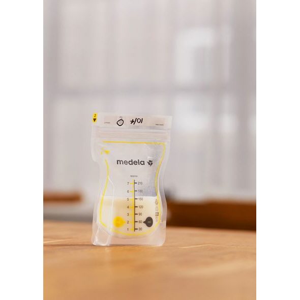 MEDELA MEDELA SÁČKY NA SKLADOVÁNÍ MATEŘSKÉHO MLÉKA EASY POUR - USKLADNĚNÍ MATEŘSKÉHO MLÉKA - KRMENÍ