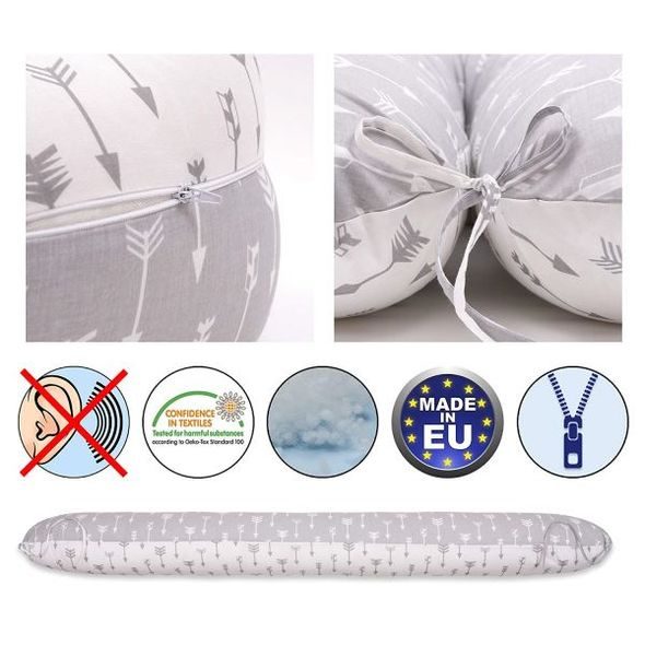 SCAMP KOJÍCÍ POLŠTÁŘ 155X30 (ARROWGREYWHITE) - KOJÍCÍ POLŠTÁŘE - KRMENÍ