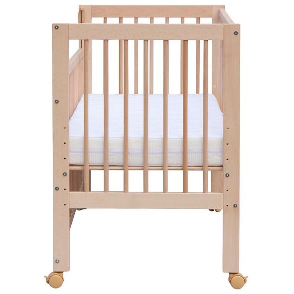 SCARLETT DĚTSKÁ POSTÝLKA SE STAHOVACÍM BOKEM PERTA (BUK) ECO 120X60CM - DŘEVĚNÉ POSTÝLKY - SPINKÁNÍ