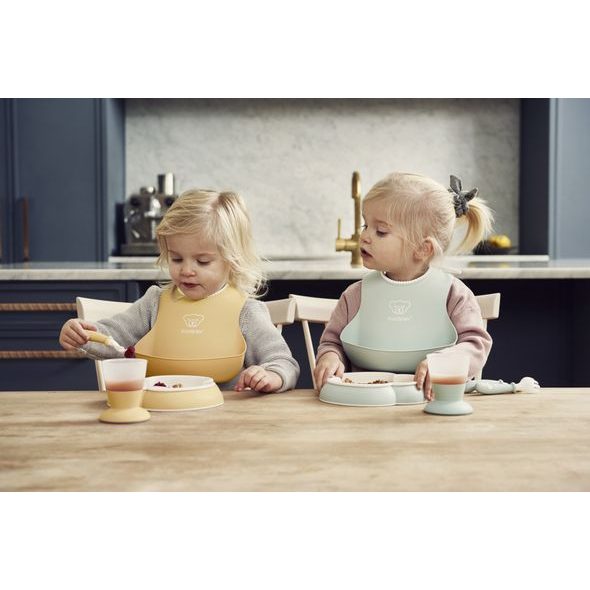 BABYBJÖRN BRYNDÁK PUDROVĚ ŽLUTÝ - BRYNDÁKY - KRMENÍ