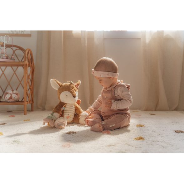 LITTLE DUTCH SRNKA PLYŠOVÁ S AKTIVITAMI FAIRY GARDEN - PLYŠOVÁ ZVÍŘATA - PRO DĚTI