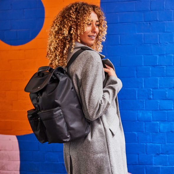 BABABING PŘEBALOVACÍ BATOH BLACK (100% RECYKLOVANÝ MATERIÁL) - PŘEBALOVACÍ BATOHY - KOČÁRKY A PŘÍSLUŠENSTVÍ