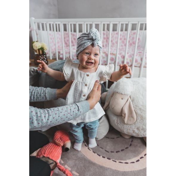 ENIE BABY TURBAN - DĚTSKÁ ČEPICE 0-3M GREY LEAVES - ČEPIČKY A KLOBOUČKY - PRO DĚTI