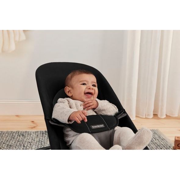BABYBJORN LEHÁTKO BABYBJÖRN BALANCE SOFT WOVEN BLACK/DARK GREY - LEHÁTKA A HOUPADLA - SPINKÁNÍ