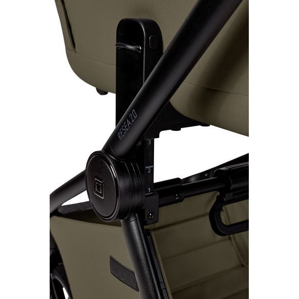 MOON RESEA 2.0 KOMBI SET - MOSS - KOMBINACE S PŘÍSLUŠENSTVÍM - KOČÁRKY A PŘÍSLUŠENSTVÍ