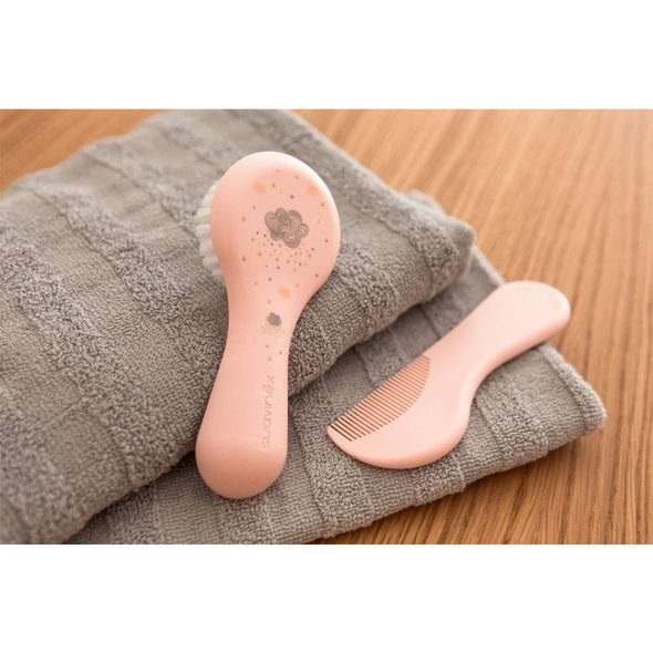 SUAVINEX SET HŘEBÍNEK/KARTÁČEK DREAMS RŮŽOVÝ - HŘEBÍNKY A KARTÁČKY - KOUPÁNÍ A ZDRAVÍ