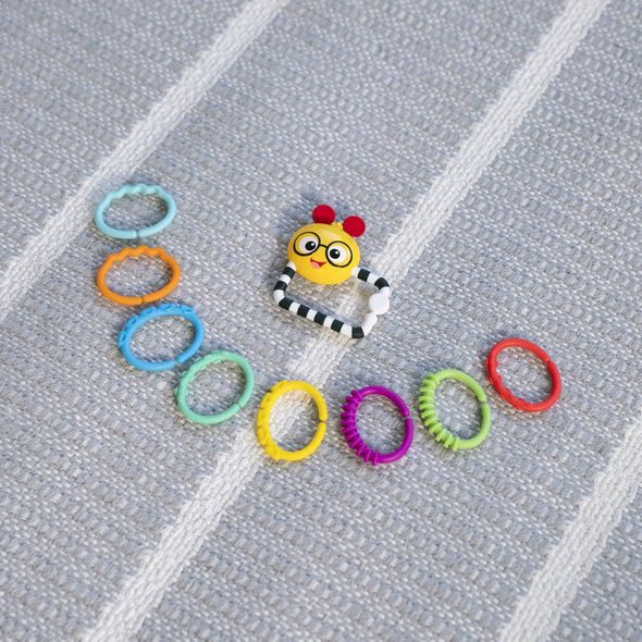 BABY EINSTEIN HRAČKA SENZORICKÁ CAL'S CONNECTORS™ 0M+ - SENZORICKÉ HRAČKY - PRO DĚTI