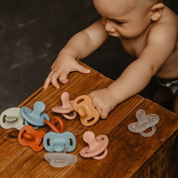 SUAVINEX ŠIDÍTKO ANATOMICKÉ SILIKON 6-18M SX PRO - ŠIDÍTKA A DOPLŇKY - KRMENÍ