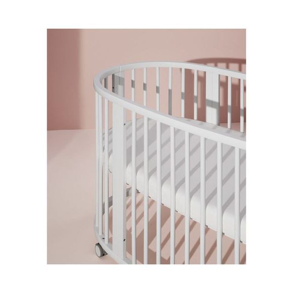 STOKKE® SLEEPI™ V3 WHITE + MATRACE + PROSTĚRADLO - DŘEVĚNÉ POSTÝLKY - SPINKÁNÍ
