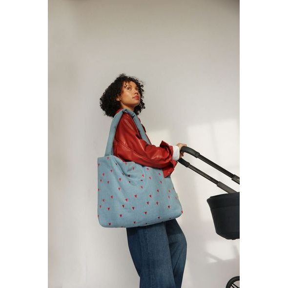 STUDIO NOOS DENIM MOM BAG BLUE HEARTS - PŘEBALOVACÍ TAŠKY - KOČÁRKY A PŘÍSLUŠENSTVÍ