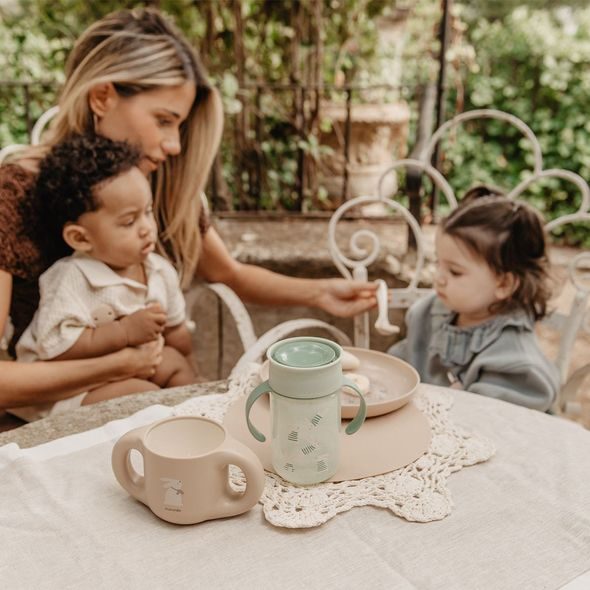 SUAVINEX 360° HRNÍČEK NA UČENÍ 340 ML WONDERLAND NEW - DĚTSKÉ HRNEČKY - KRMENÍ