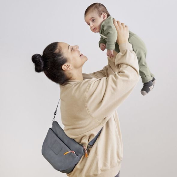 LÄSSIG GREEN LABEL BUGGY BUM BAG ANTHRACITE - LEDVINKY - KOČÁRKY A PŘÍSLUŠENSTVÍ