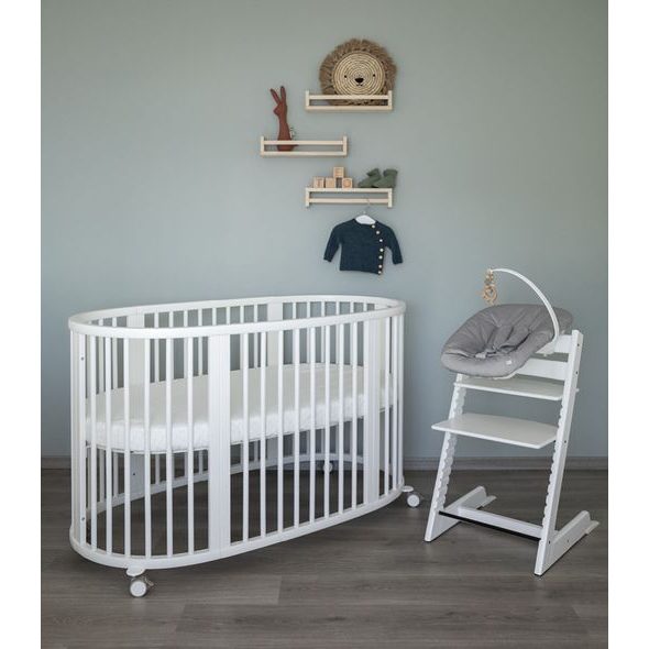 STOKKE® SLEEPI™ V3 WHITE + MATRACE + PROSTĚRADLO - DŘEVĚNÉ POSTÝLKY - SPINKÁNÍ