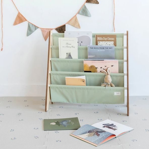 3 SPROUTS STOJAN NA KNÍŽKY RECYCLED SOLID/GREEN - DEKORACE A POLIČKY - SPINKÁNÍ