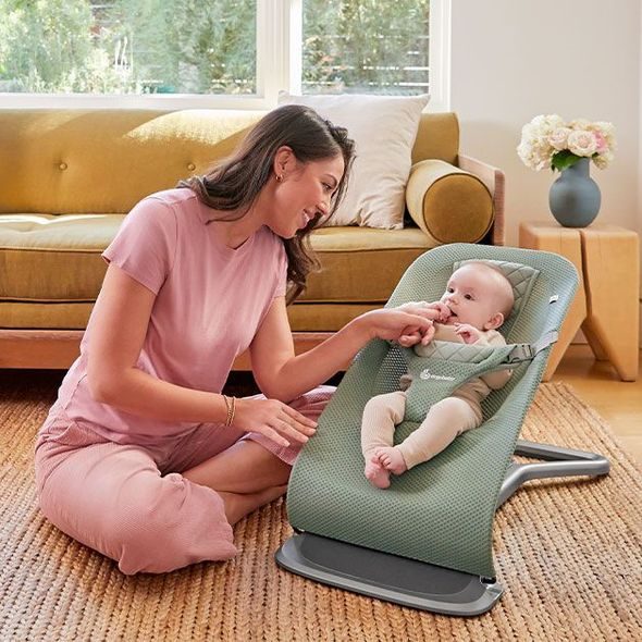ERGOBABY ERGOBABY L EVOLVE LEHÁTKO MESH - SAGE GREEN MESH - LEHÁTKA A HOUPADLA - SPINKÁNÍ