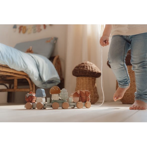 LITTLE DUTCH VLÁČEK DŘEVĚNÝ VEVERKA FOREST FRIENDS - VLÁČKY - PRO DĚTI