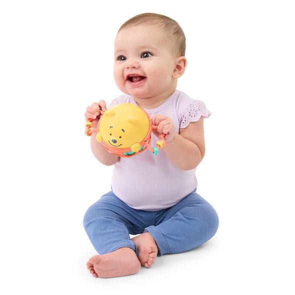 BRIGHT STARTS HRAČKA OBALL CHRASTÍTKO WINNIE THE POOH JINGLE & SHAKE™ 0M+ - CHRASTÍTKA - PRO DĚTI