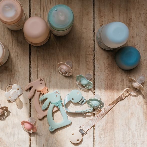 SUAVINEX DÁRKOVÝ SET WONDERLAND NEW KRÉMOVÝ - ŠIDÍTKA A DOPLŇKY - KRMENÍ