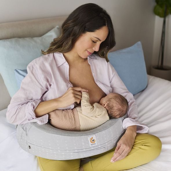 ERGOBABY ERGONOMICKÝ KOJÍCÍ POLŠTÁŘ - KOJÍCÍ POLŠTÁŘE - KRMENÍ